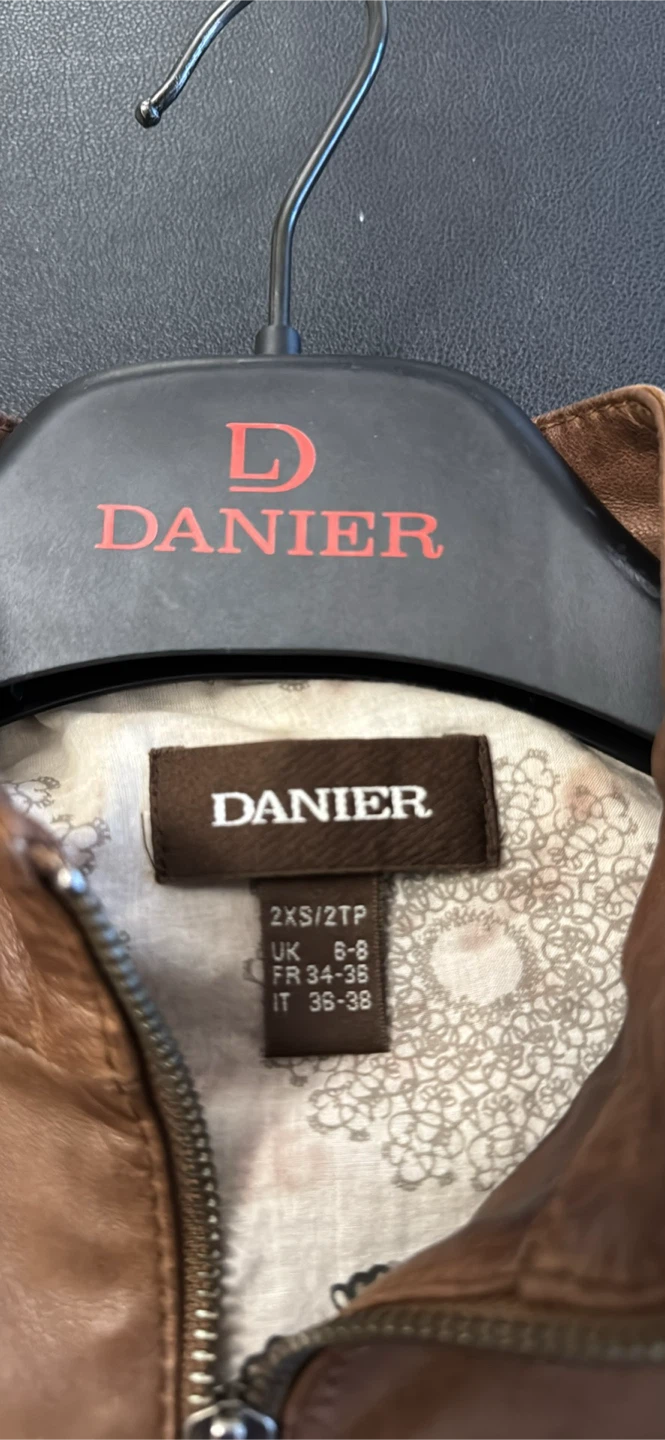 Danier Brown Leather Jacket 2XS - photo 3