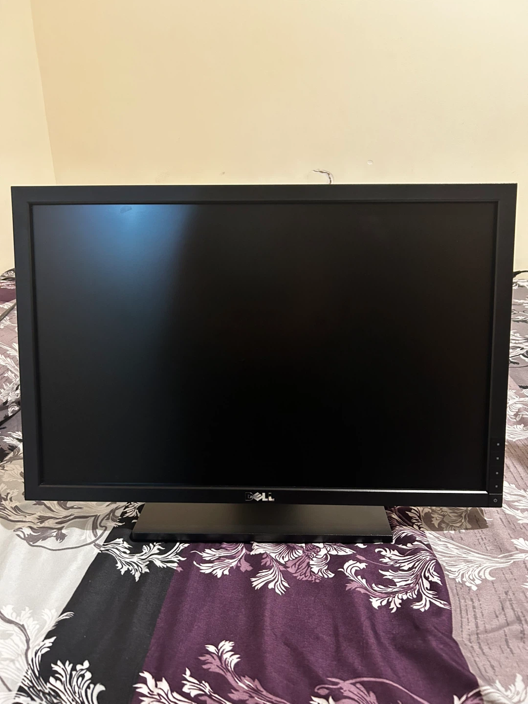 Dell and HP Computer Monitors - photo 4