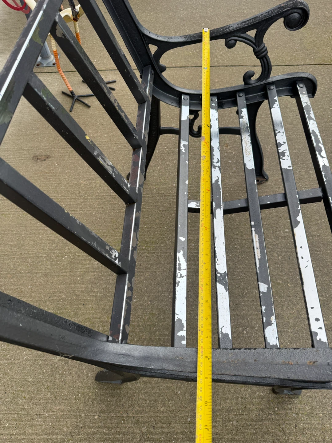 Metal bench outdoor - photo 5