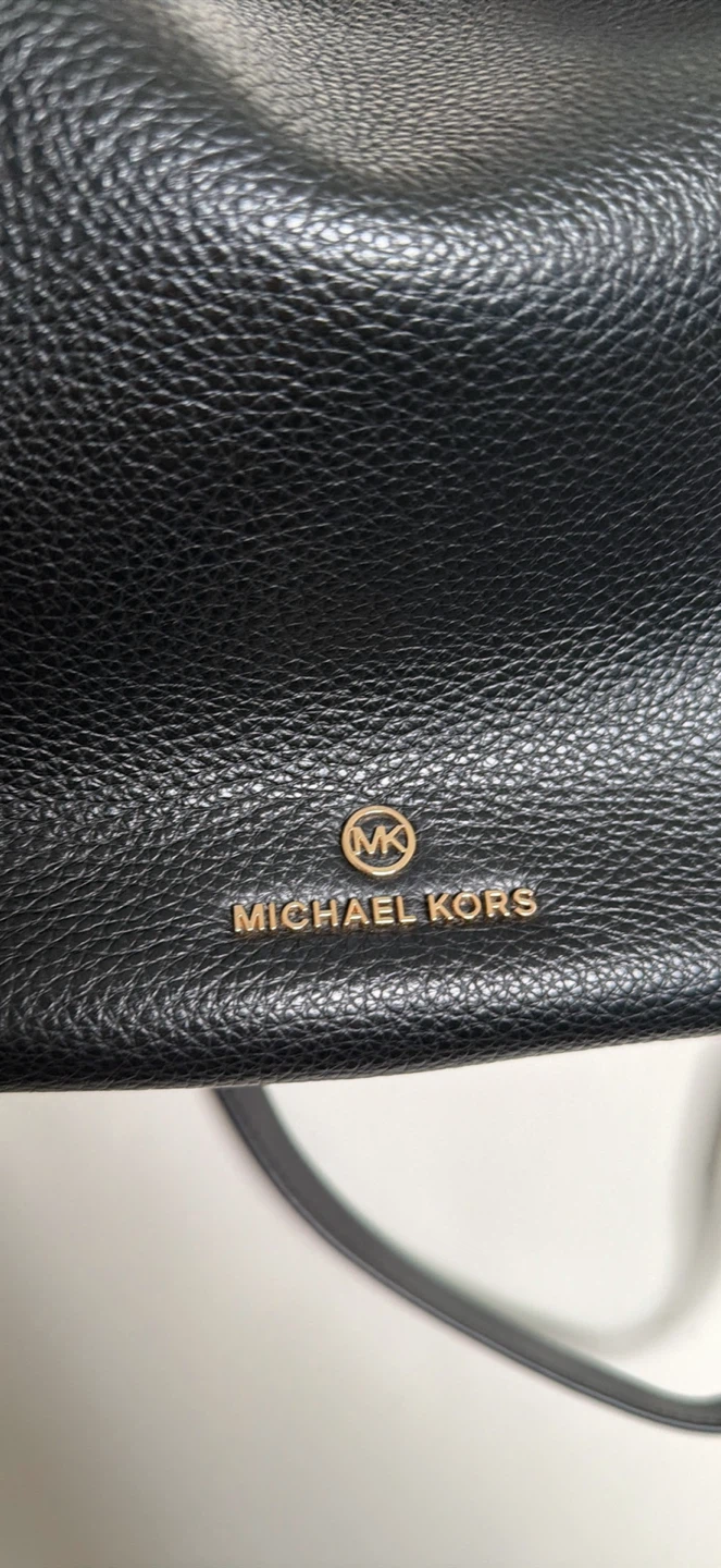 Michael Kors Black Pebbled Leather Shoulder Bag - photo 2