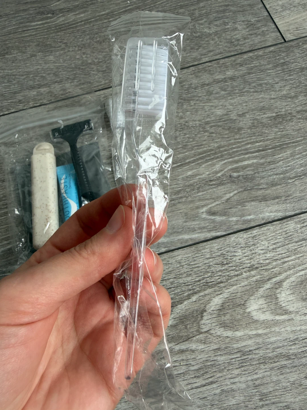 Travel Amenity Kits - photo 4