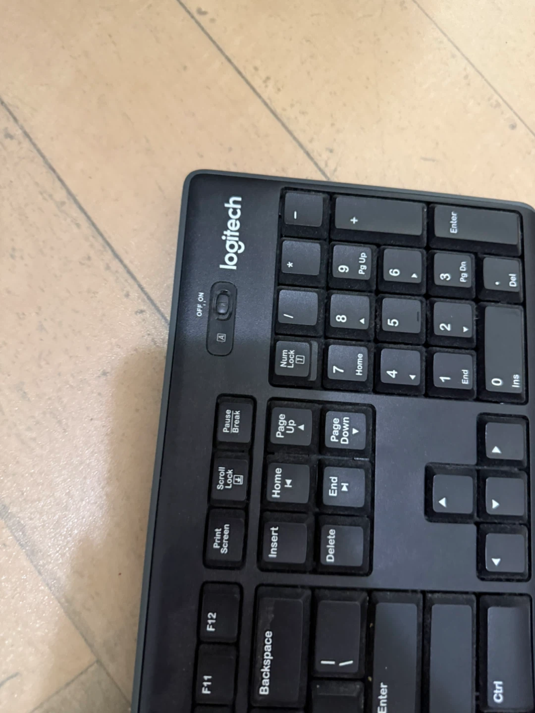 Logitech Wireless Keyboard - photo 2