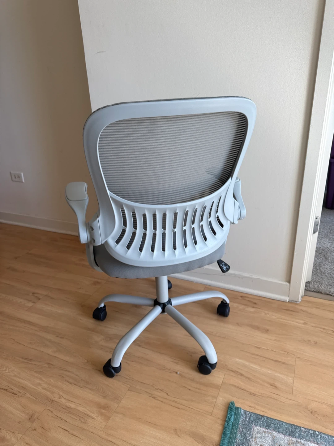 Gray Mesh Office Chair - photo 2