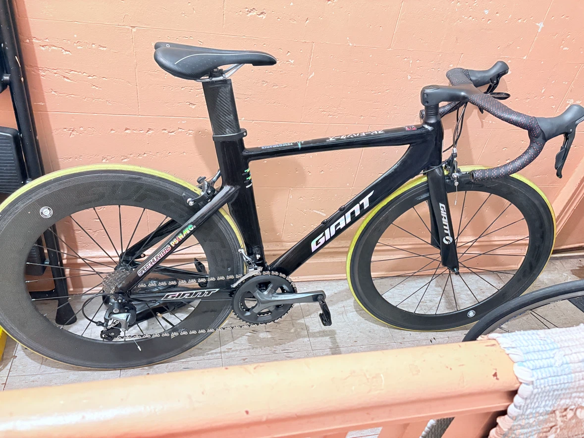 Giant Road Bike