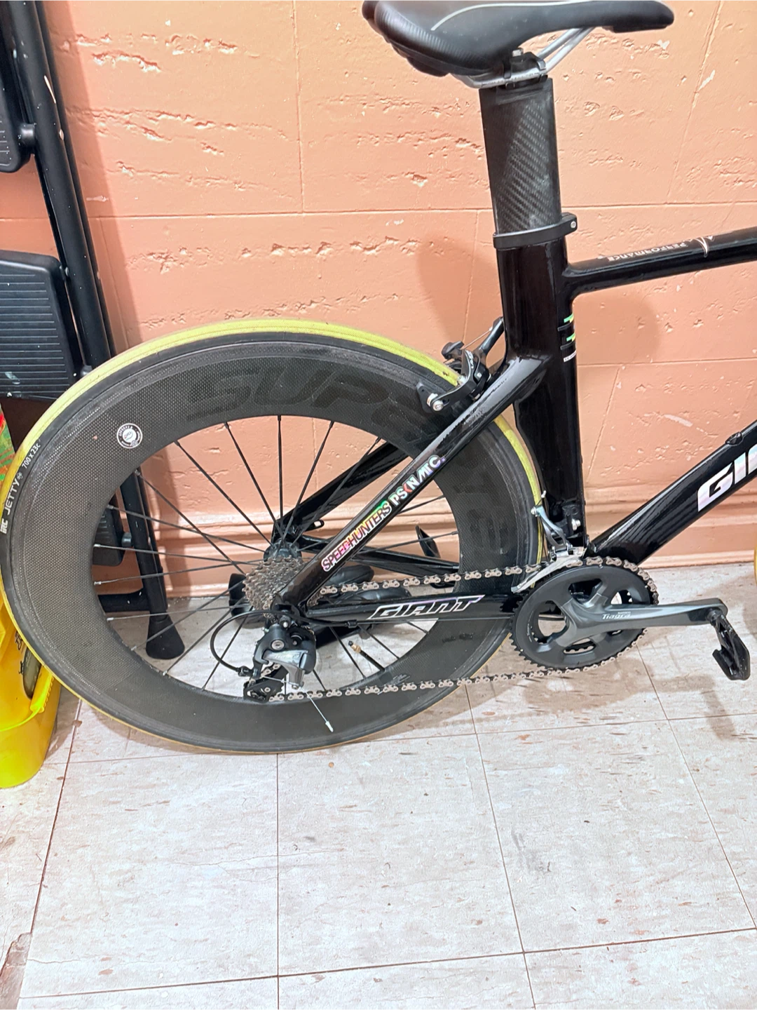 Giant Road Bike - photo 2
