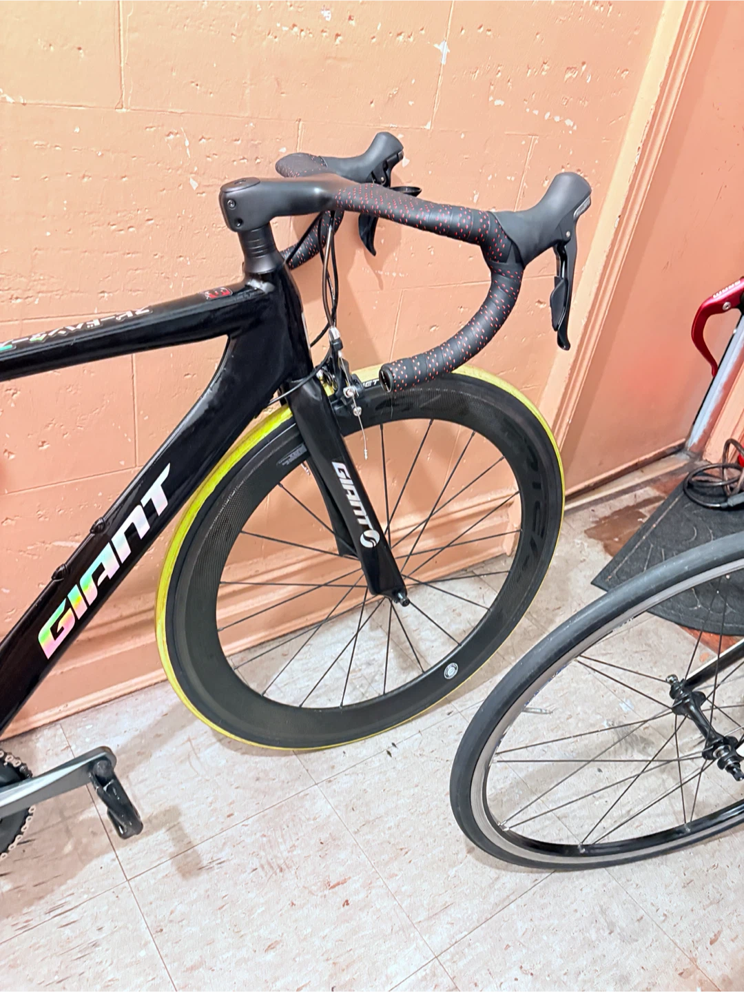 Giant Road Bike - photo 3