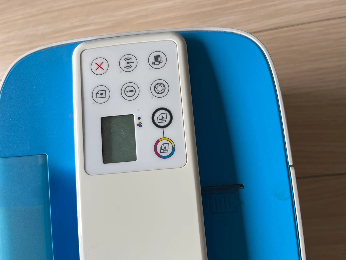 HP DeskJet 3755 All-in-One Printer - photo 3