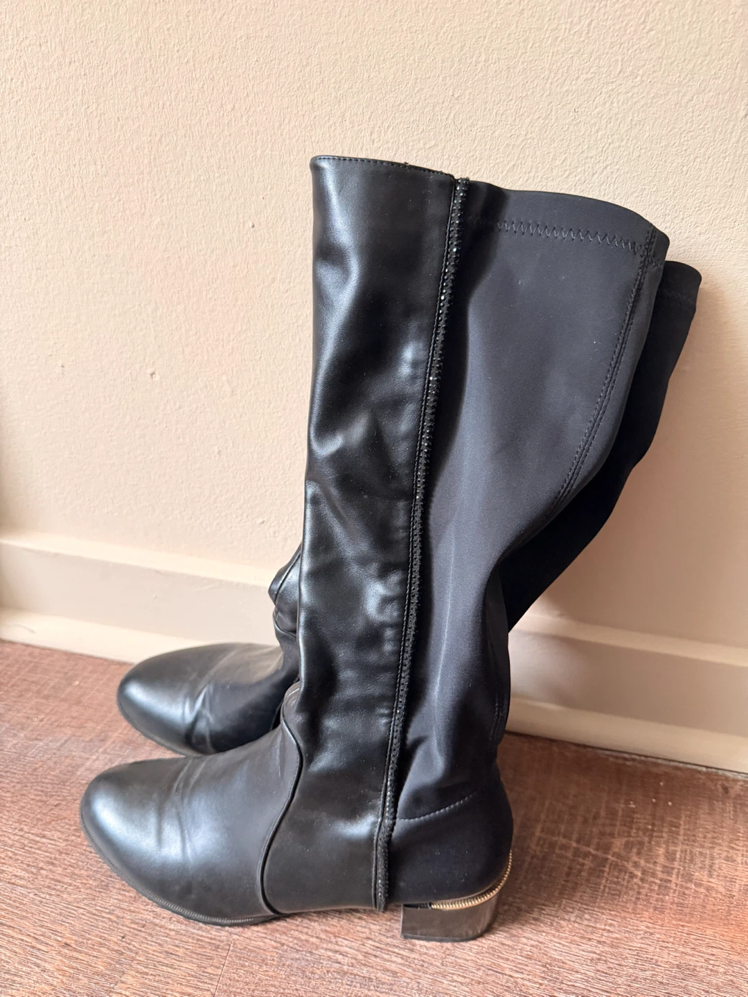 Black long boots (size 8)
