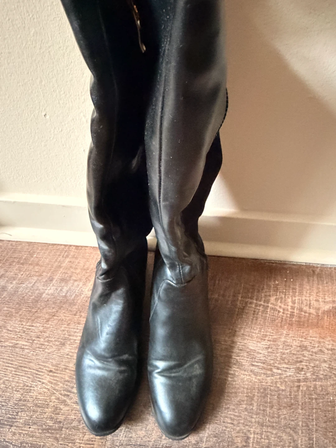 Black long boots (size 8) - photo 3
