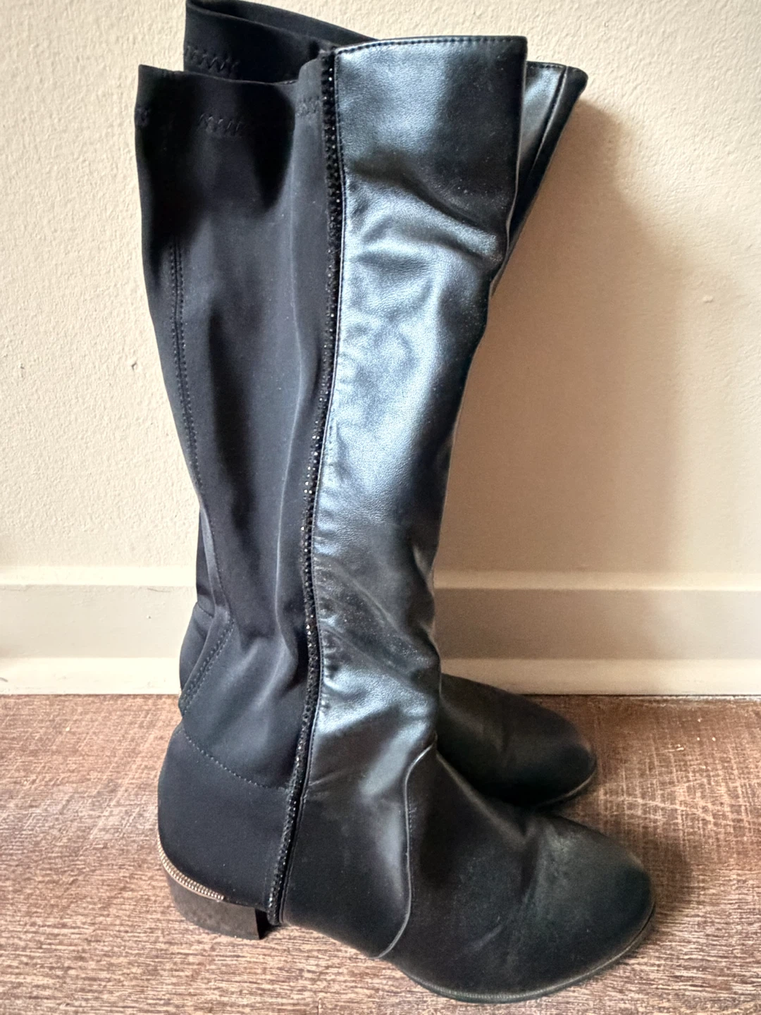 Black long boots (size 8) - photo 4