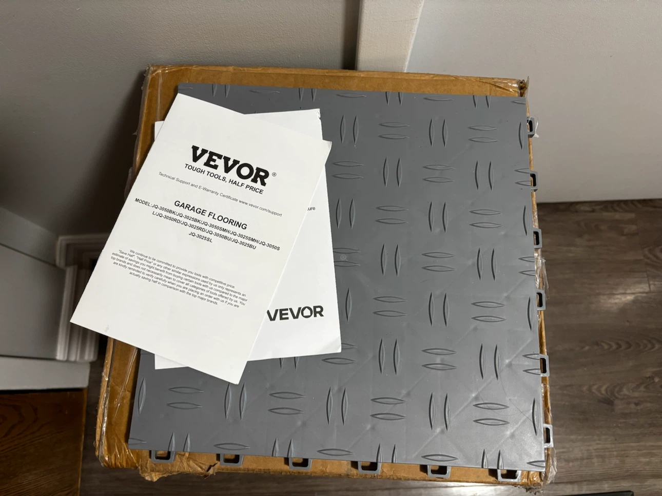 VEVOR Interlocking Garage Flooring Tiles