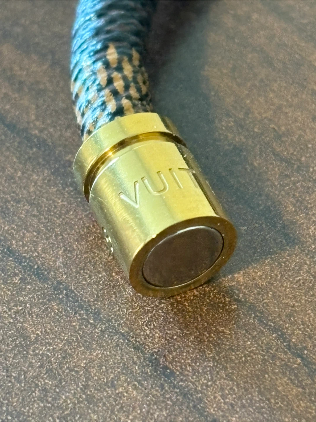 LV Magnet Bracelet - photo 3