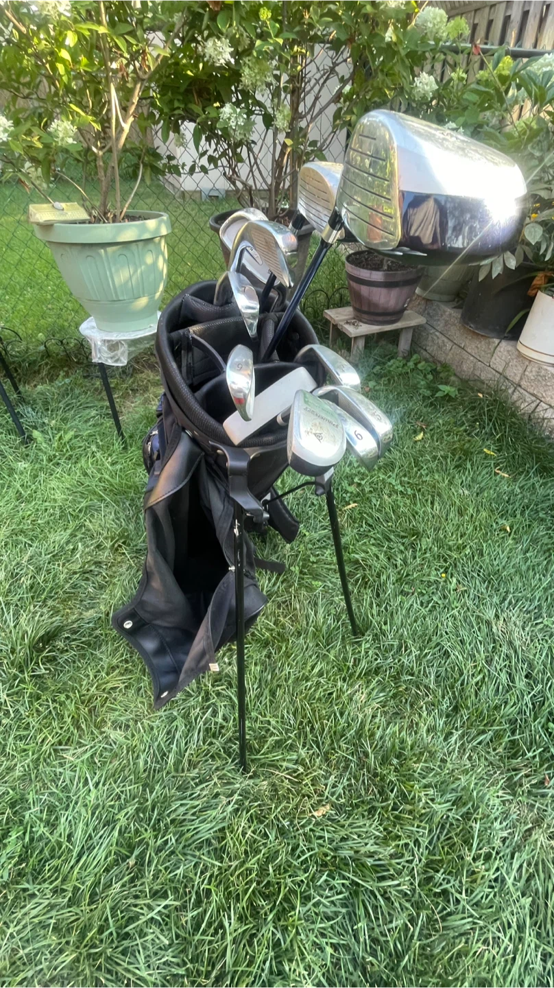 Dunlop Golf Club Set with Carry Bag