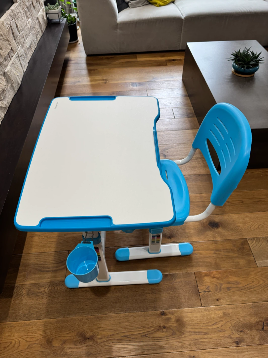 Kids Adjustable Desk and Chair Set - photo 3