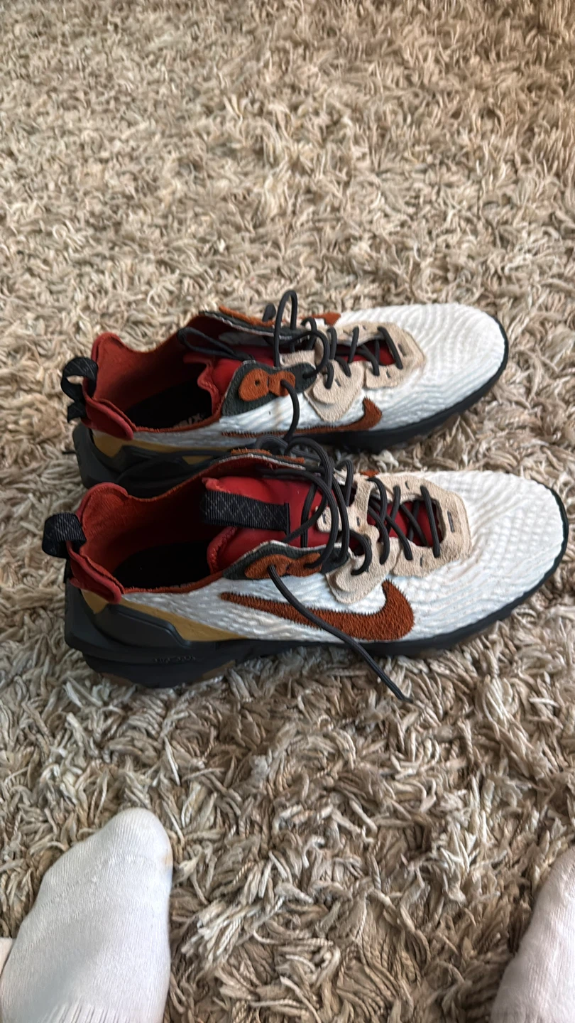 Nike D/MS/X React Vision Sneakers Size 12