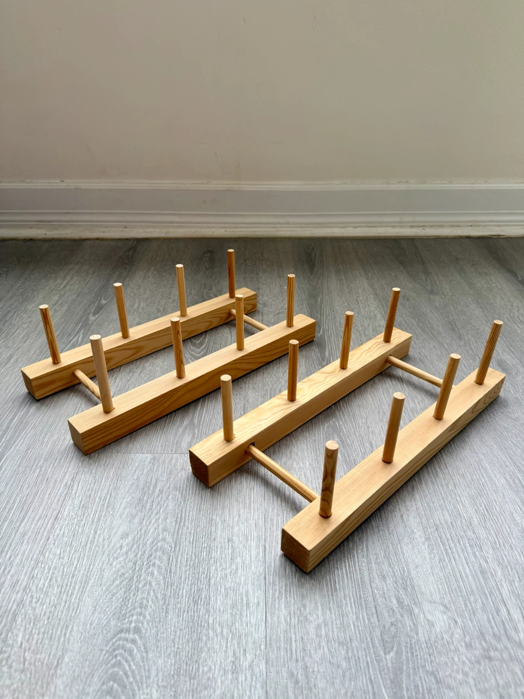 Set of two wooden display stands - photo 2