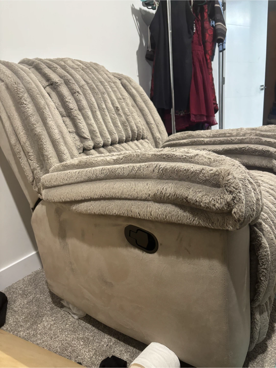 Sherpa Ribbed Recliner Chair - photo 2