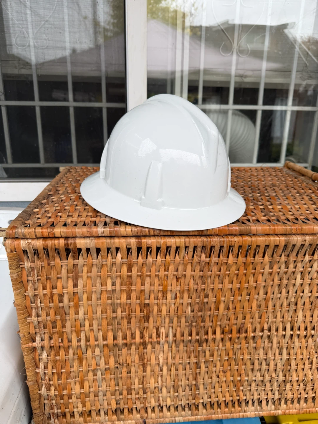 MSA V-Gard Hard Hat White - photo 5