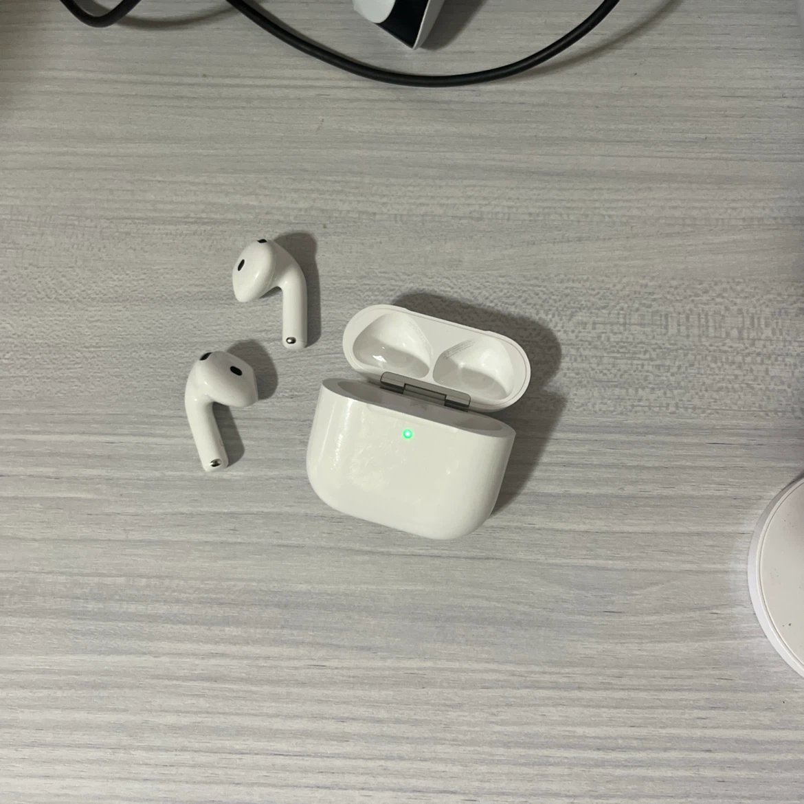 Apple AirPods 4th Generation ANC - photo 5