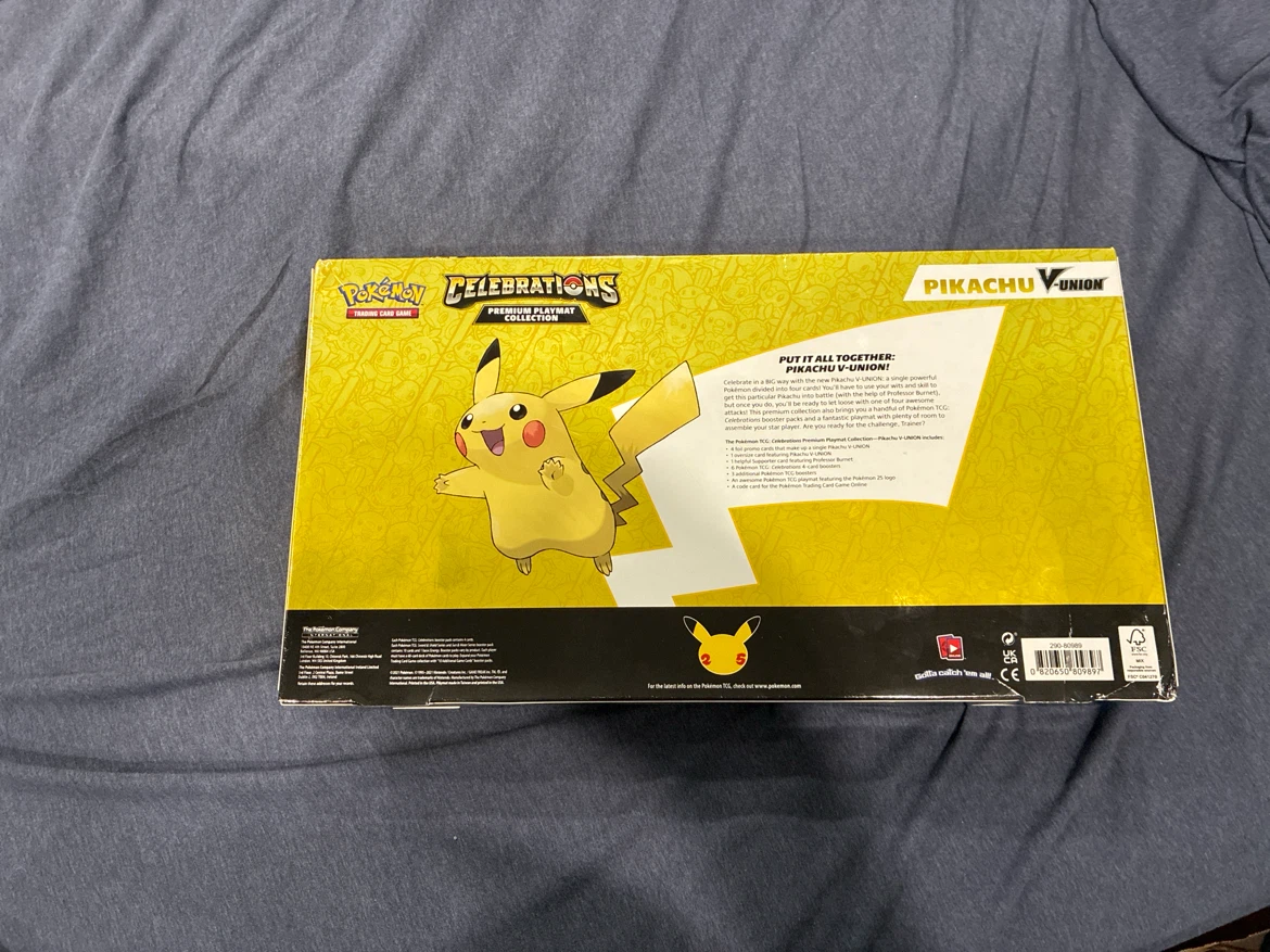 Pokemon Celebrations Premium Playmat Collection Pikachu V-Union - photo 2