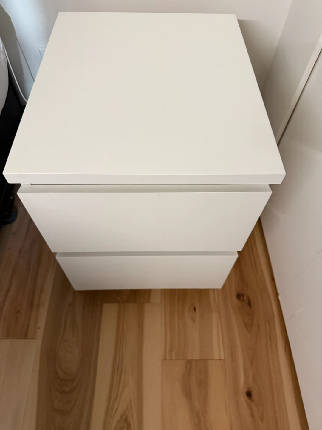 IKEA White Bedside Tables – Set of 2 – Good Condition - photo 2