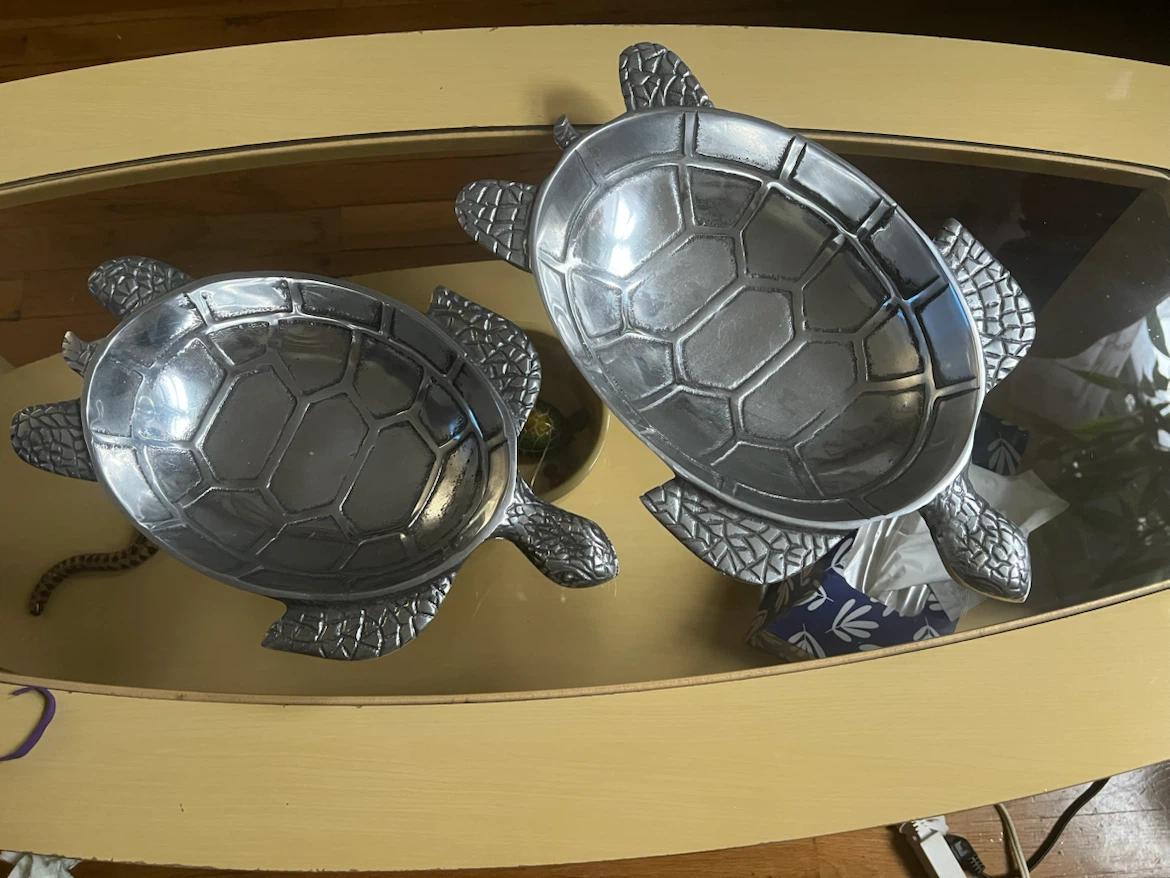Set of Two Turtle Shaped Metal Trays - photo 5