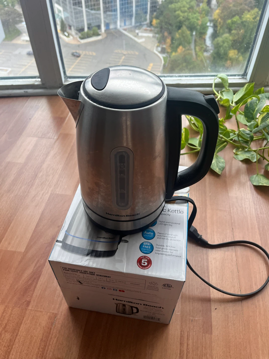 Hamilton Beach 1.7L Stainless Steel Electric Kettle - photo 3