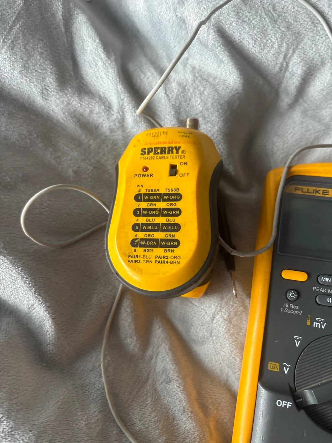 Fluke 87V Multimeter and Sperry Cable Tester - photo 3