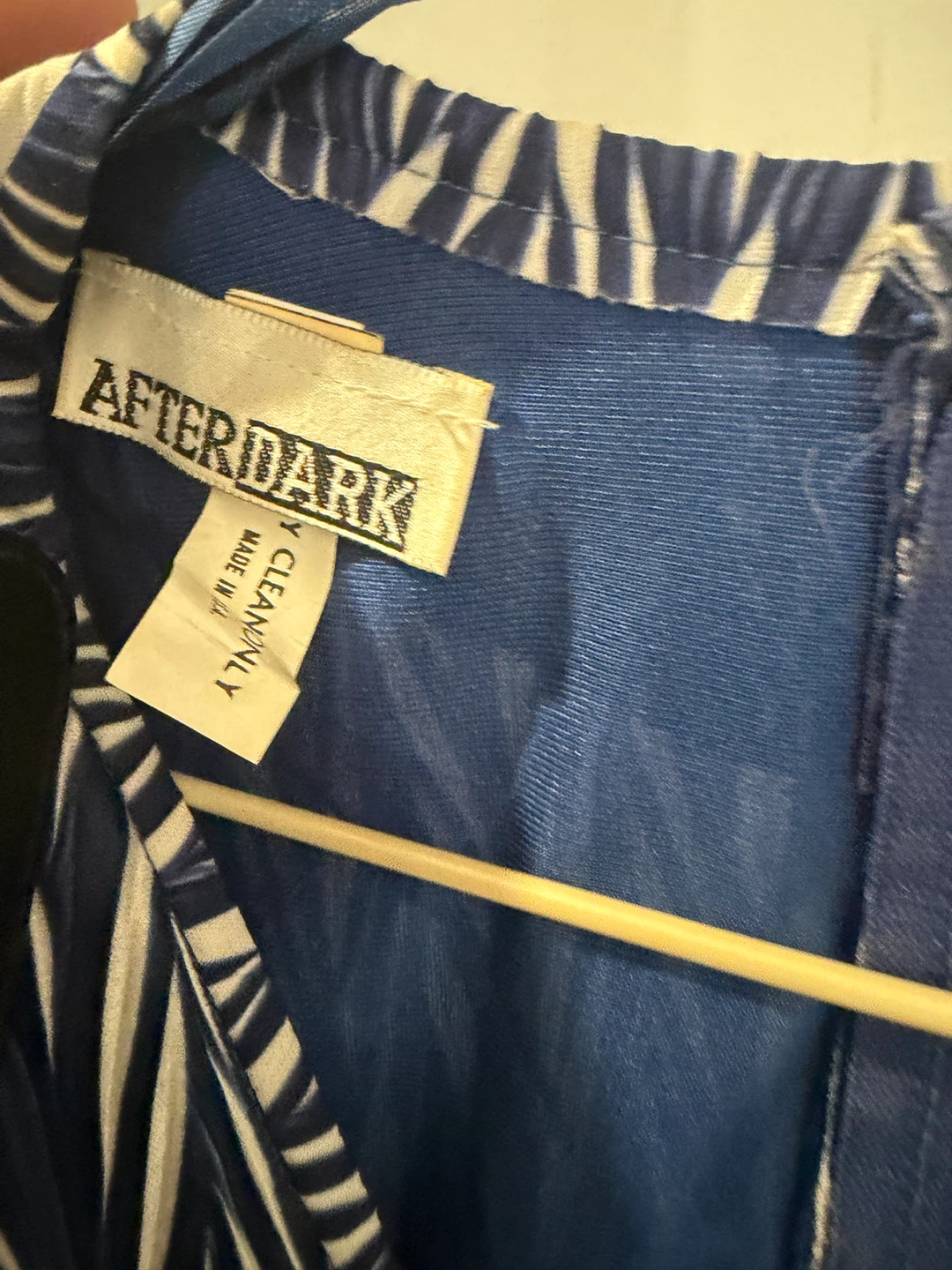 After Dark Blue and White Patterned Dress - photo 2