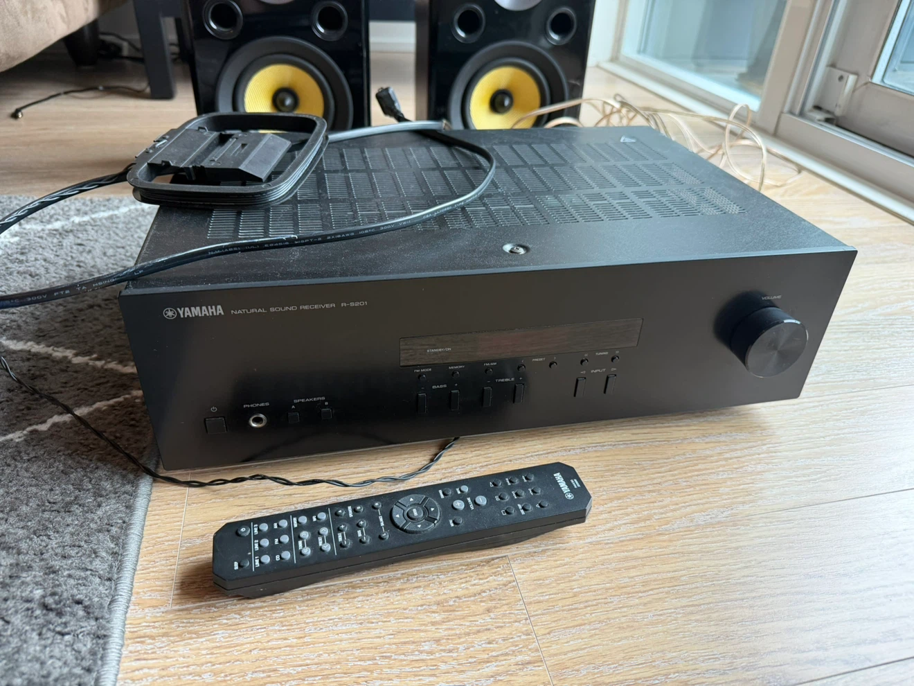 Yamaha Natural Sound Receiver R-S201