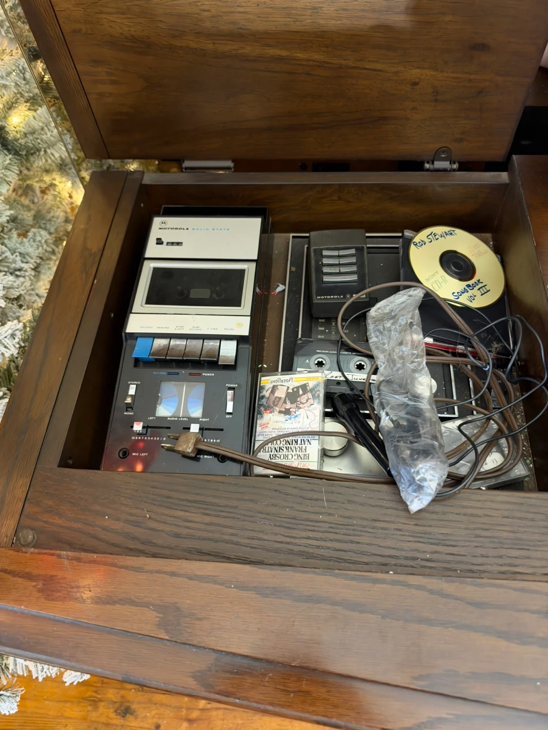 Vintage Wooden Media Console with Motorola Audio - photo 4