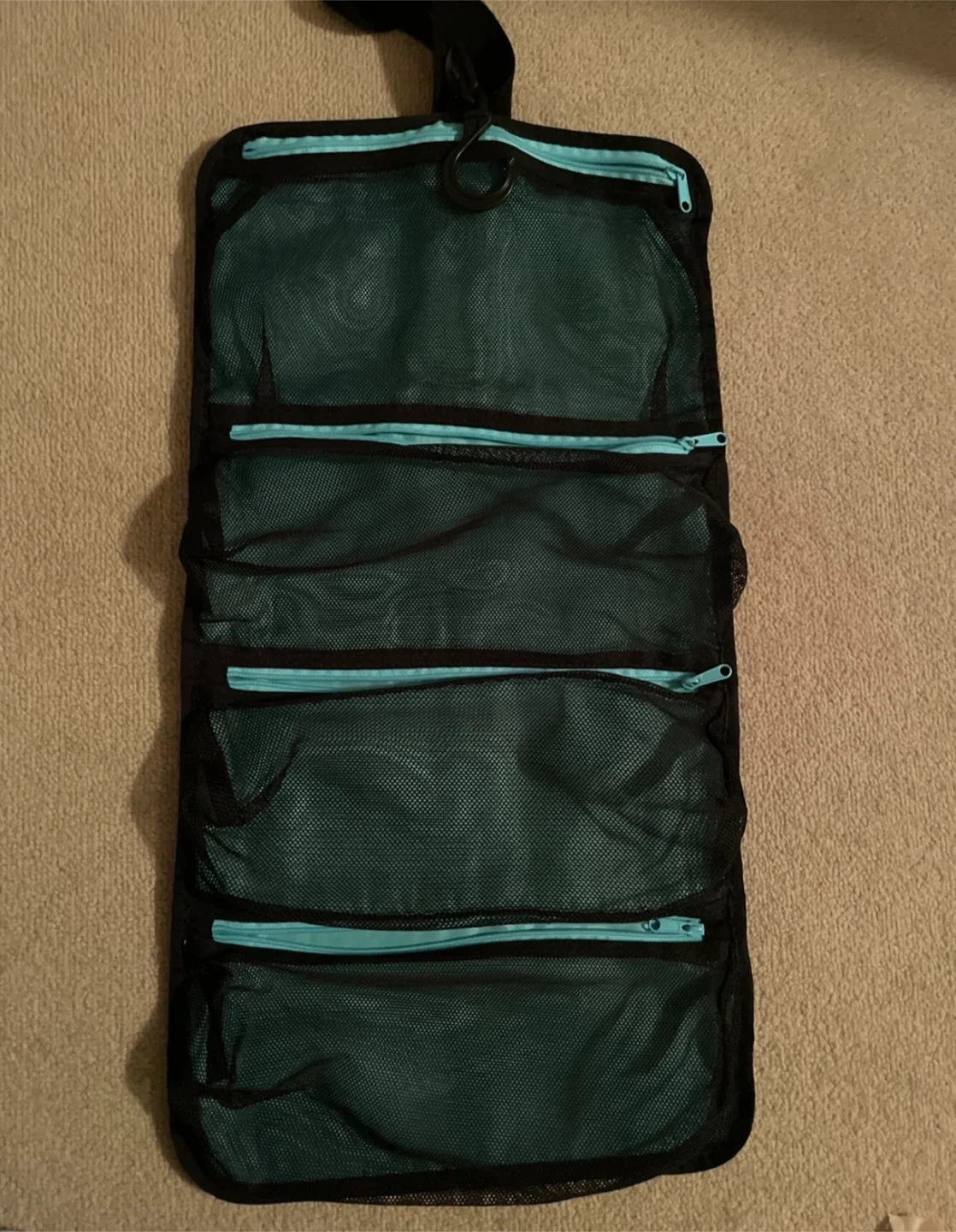 Chacott hanging toiletry roll bag