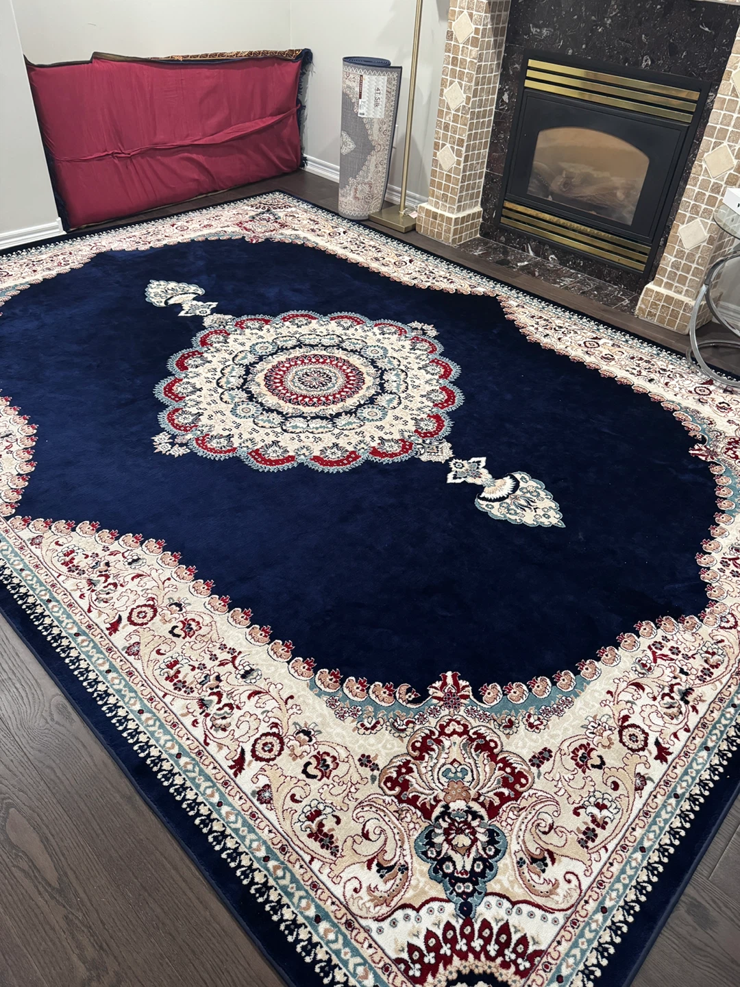4T Silk Area Rug