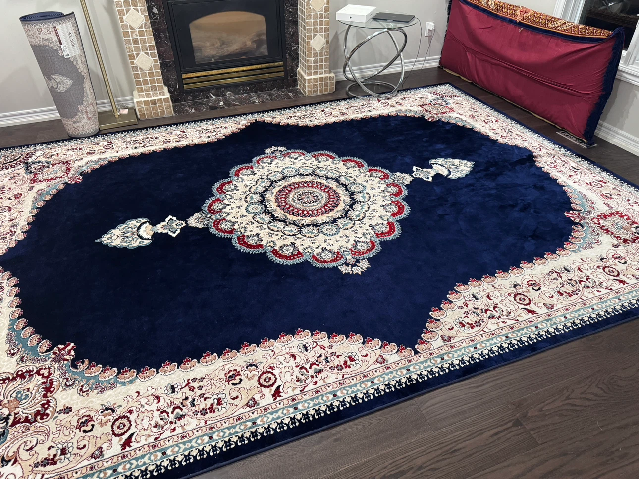 4T Silk Area Rug - photo 2