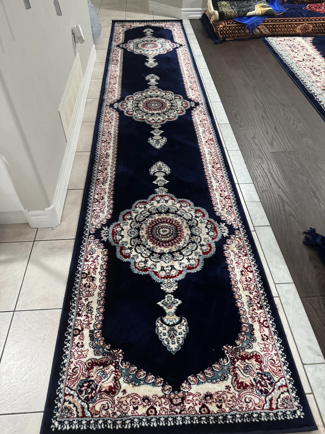 4T Silk Area Rug - photo 3