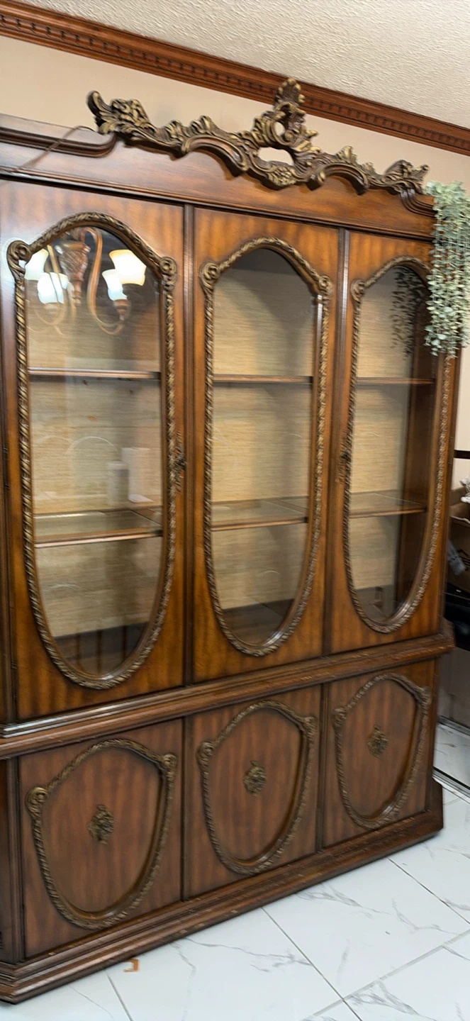 Traditional Three-Section Wooden China Cabinet - photo 3