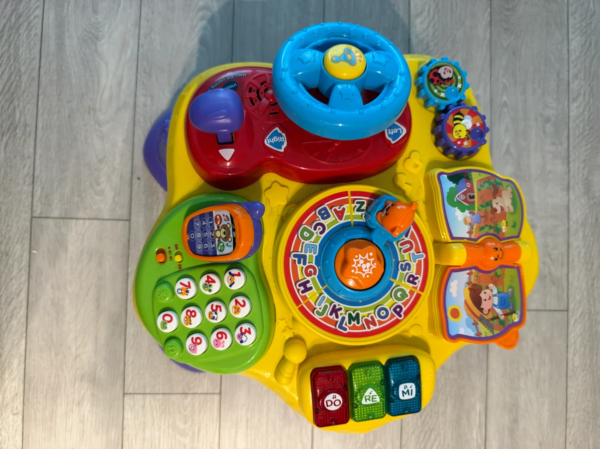 VTech Magic Star Learning Table