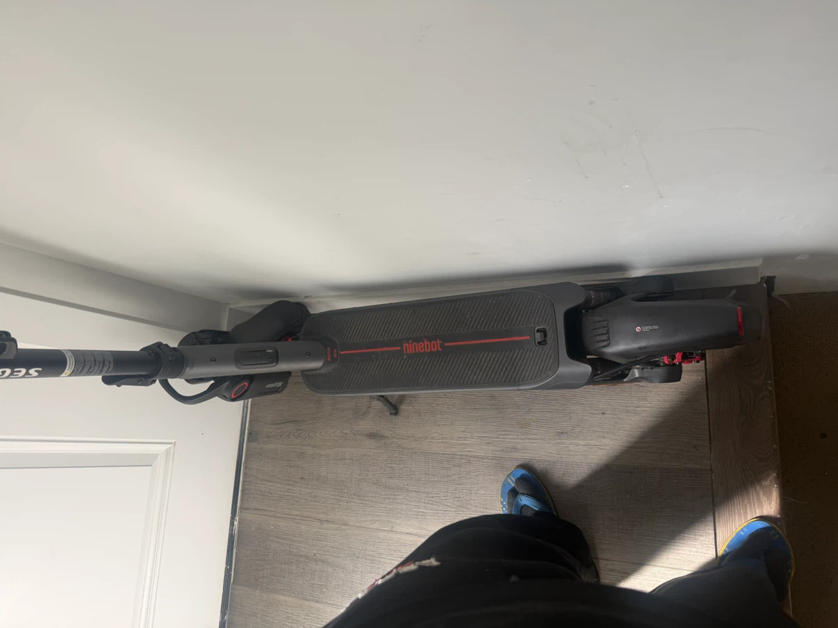 Segway Ninebot Max G3 Electric Scooter - photo 2