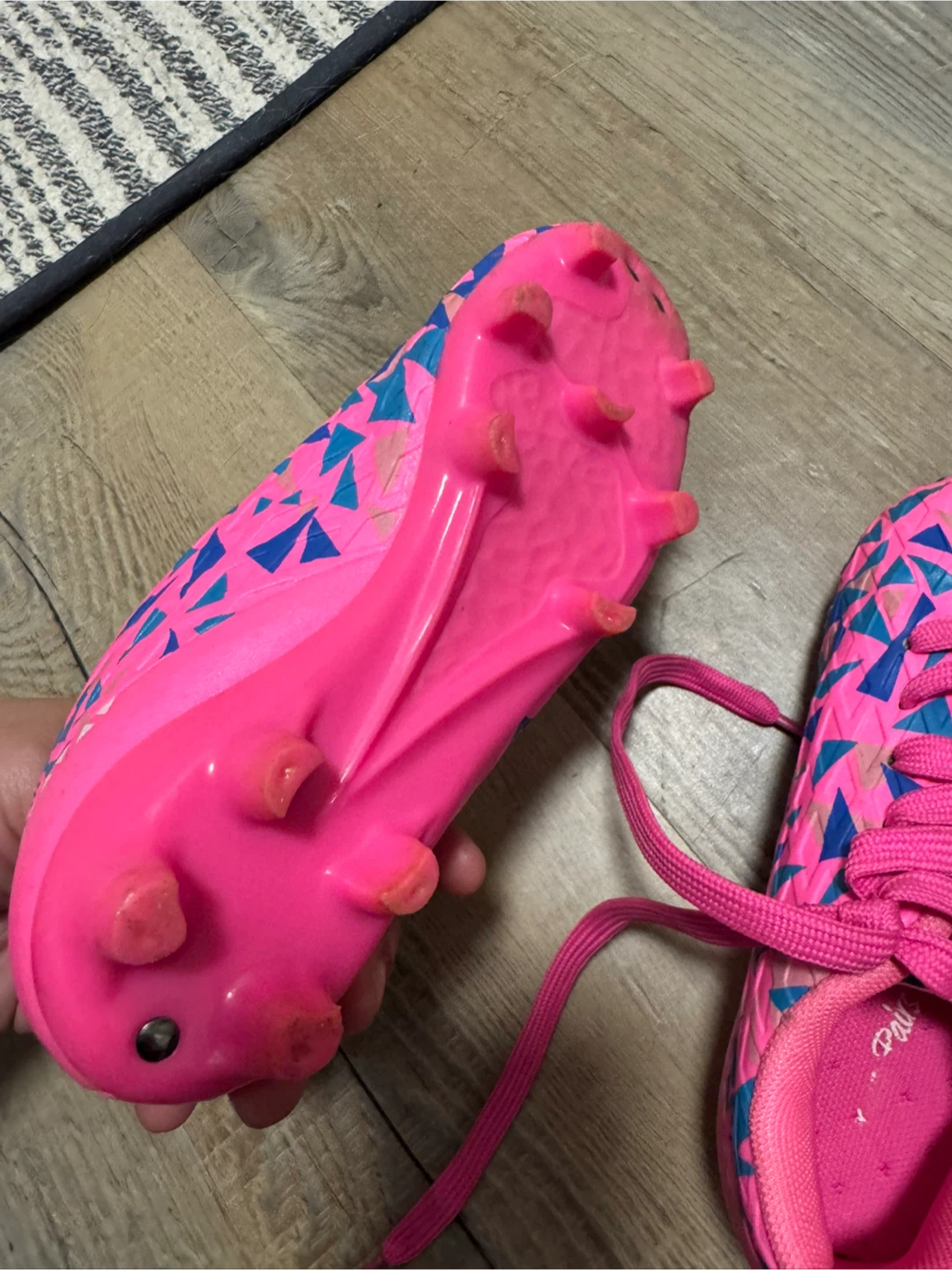 Kids soccer cleats size 10 - photo 2