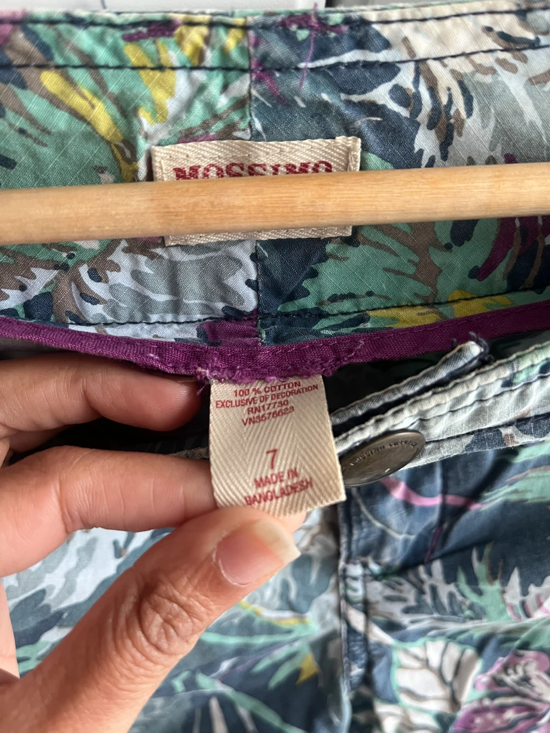Mossimo Supply Co. Floral Shorts Size 7 - photo 3