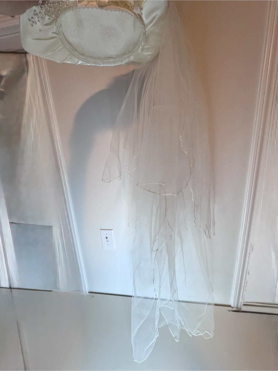 Vintage Ivory bridal hat with attached veil - photo 4