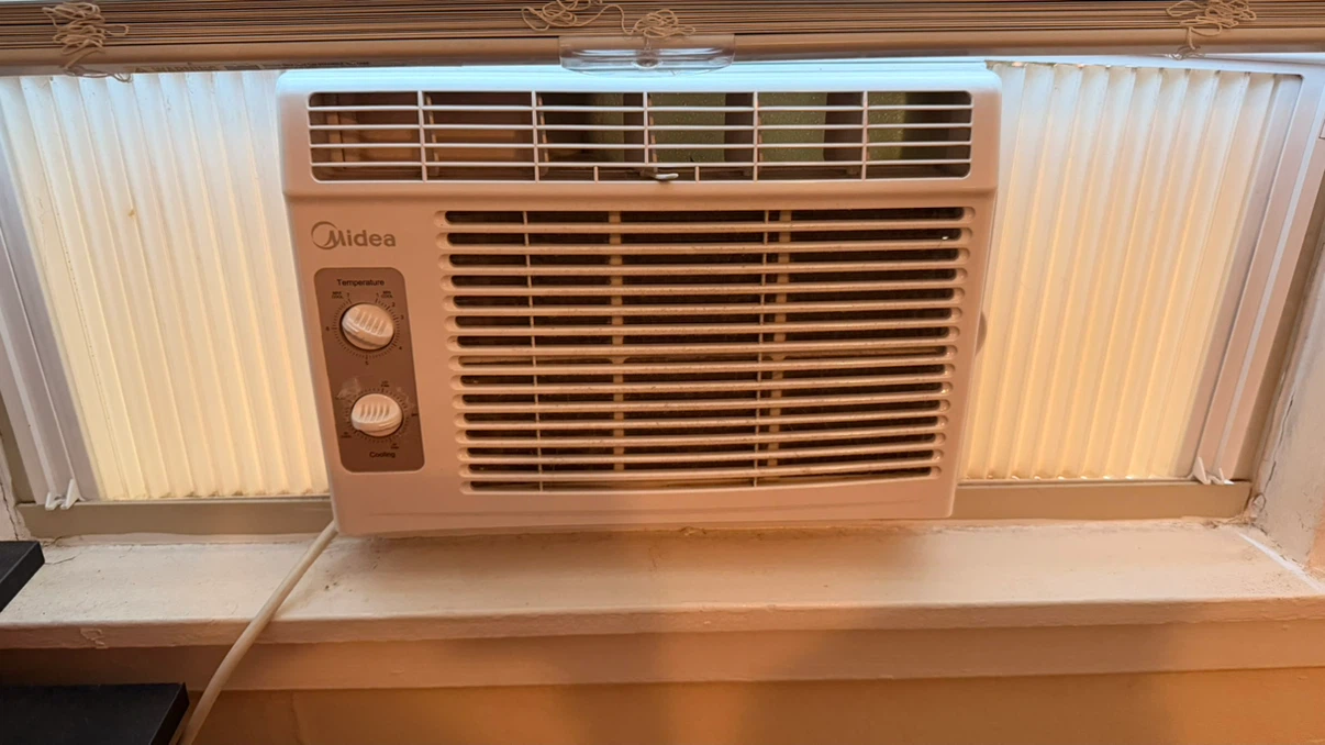 2 Midea Window Air Conditioners - photo 2