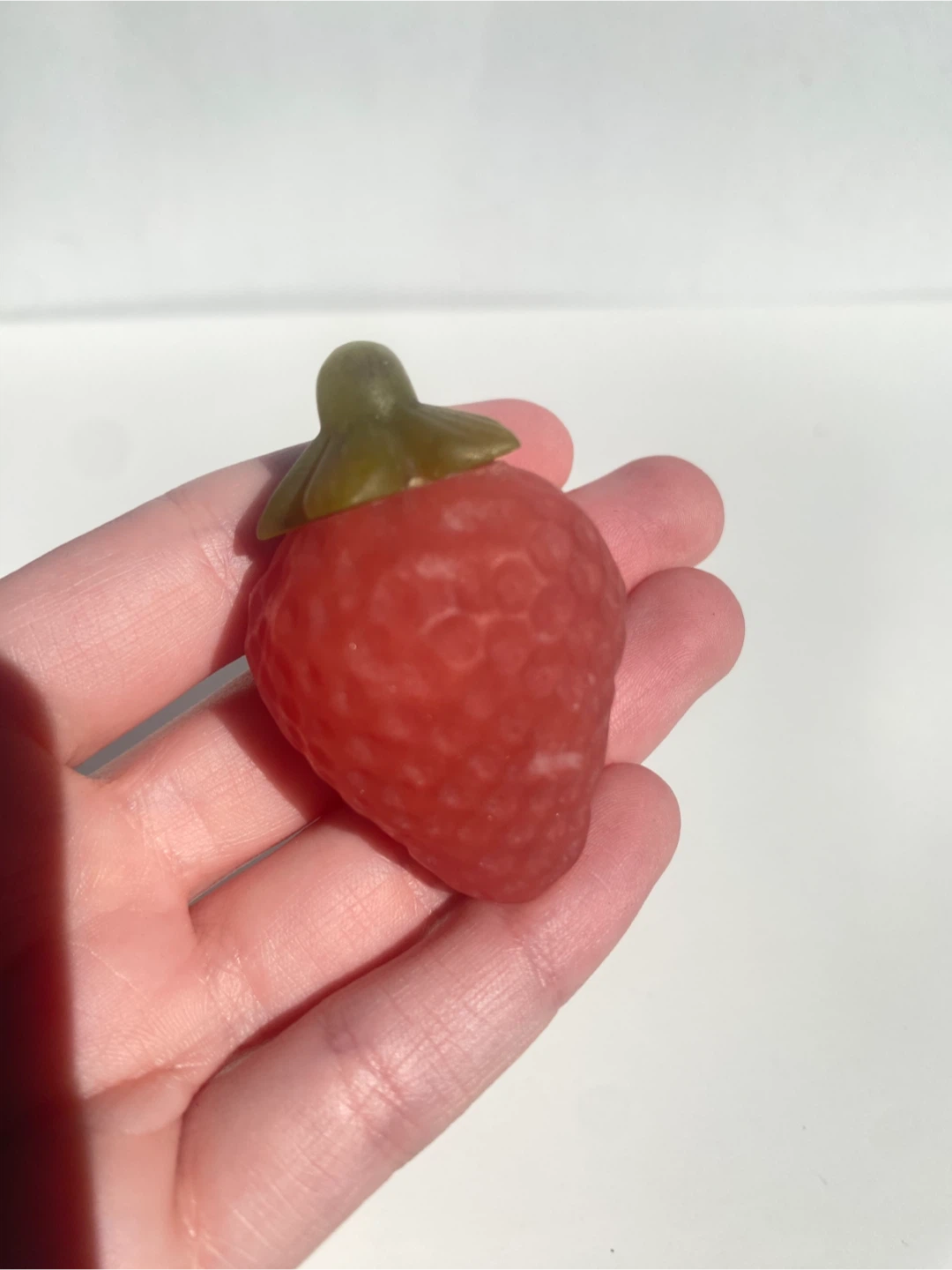Strawberry Quartz carving - photo 2