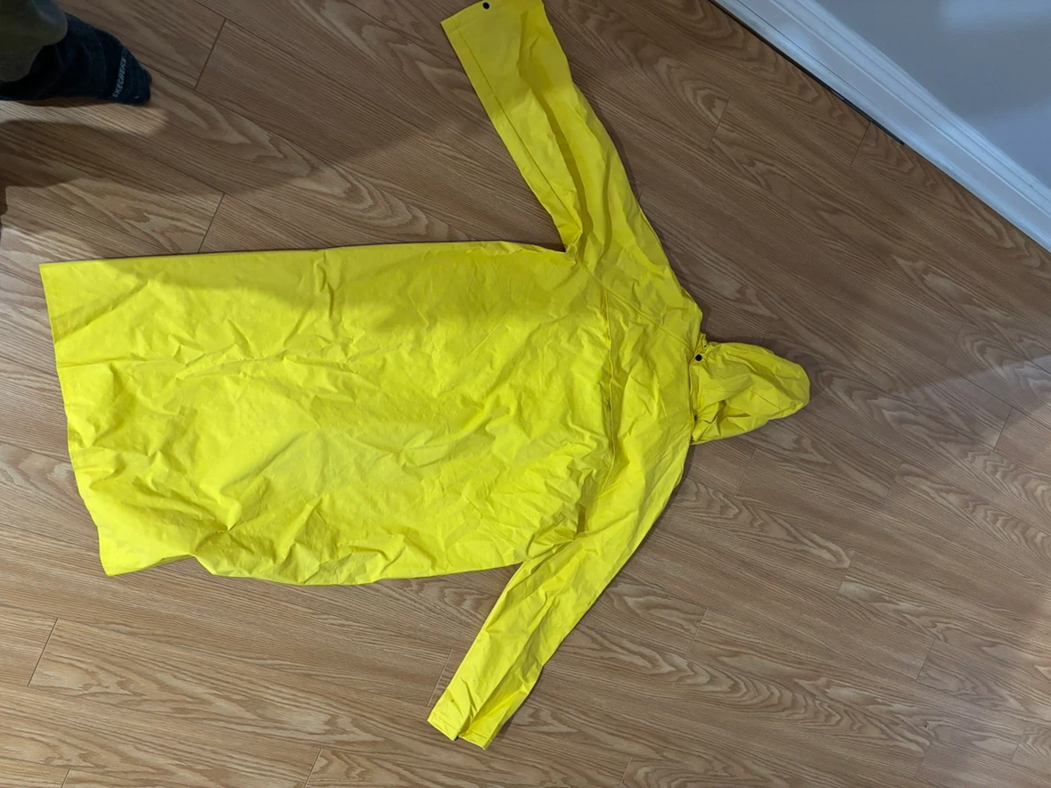 Safeway Yellow Raincoat - photo 4
