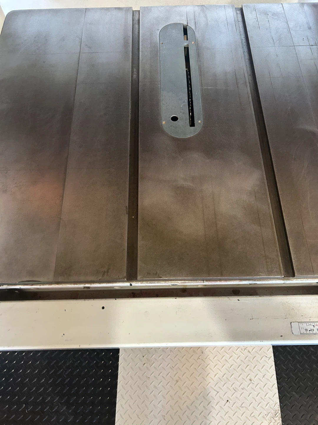 Table saw with dust collection - photo 2