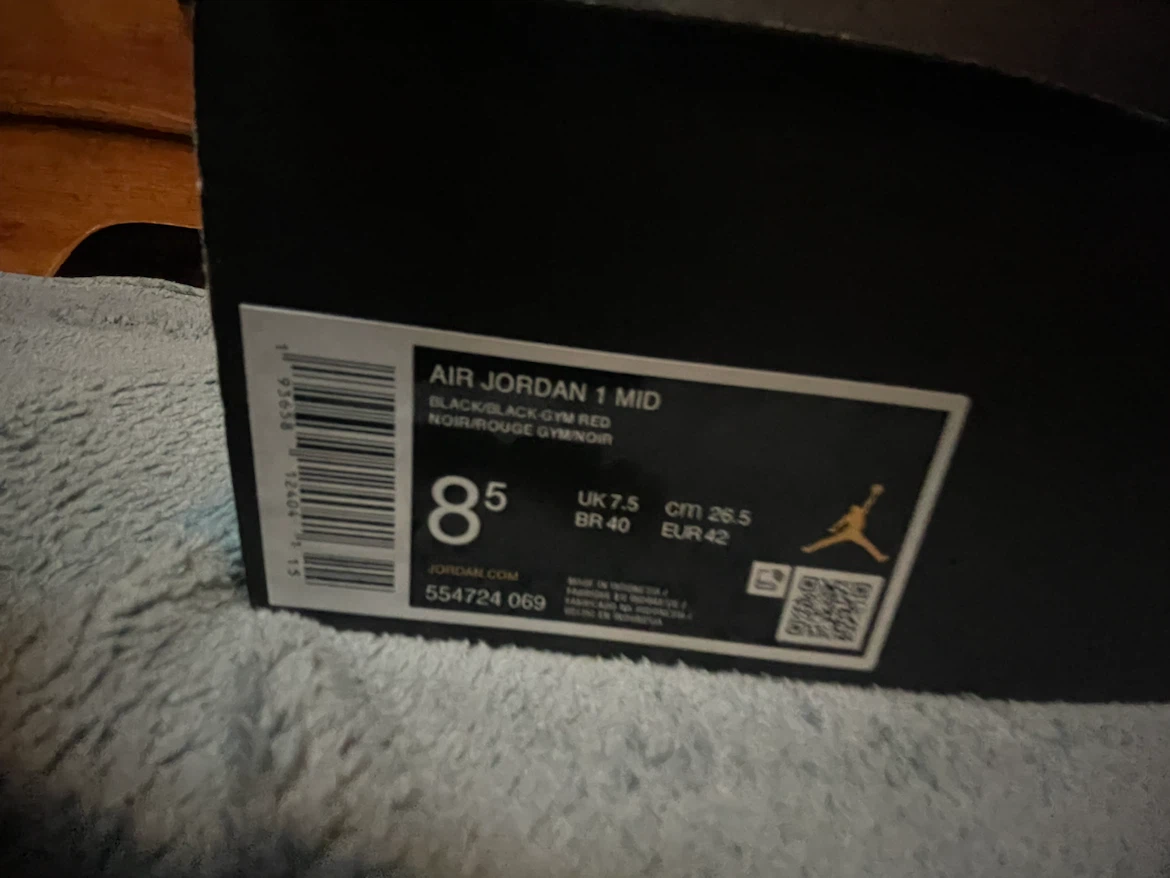 Air Jordan 1 Mid Black/Gym Red Size 8.5 - photo 4