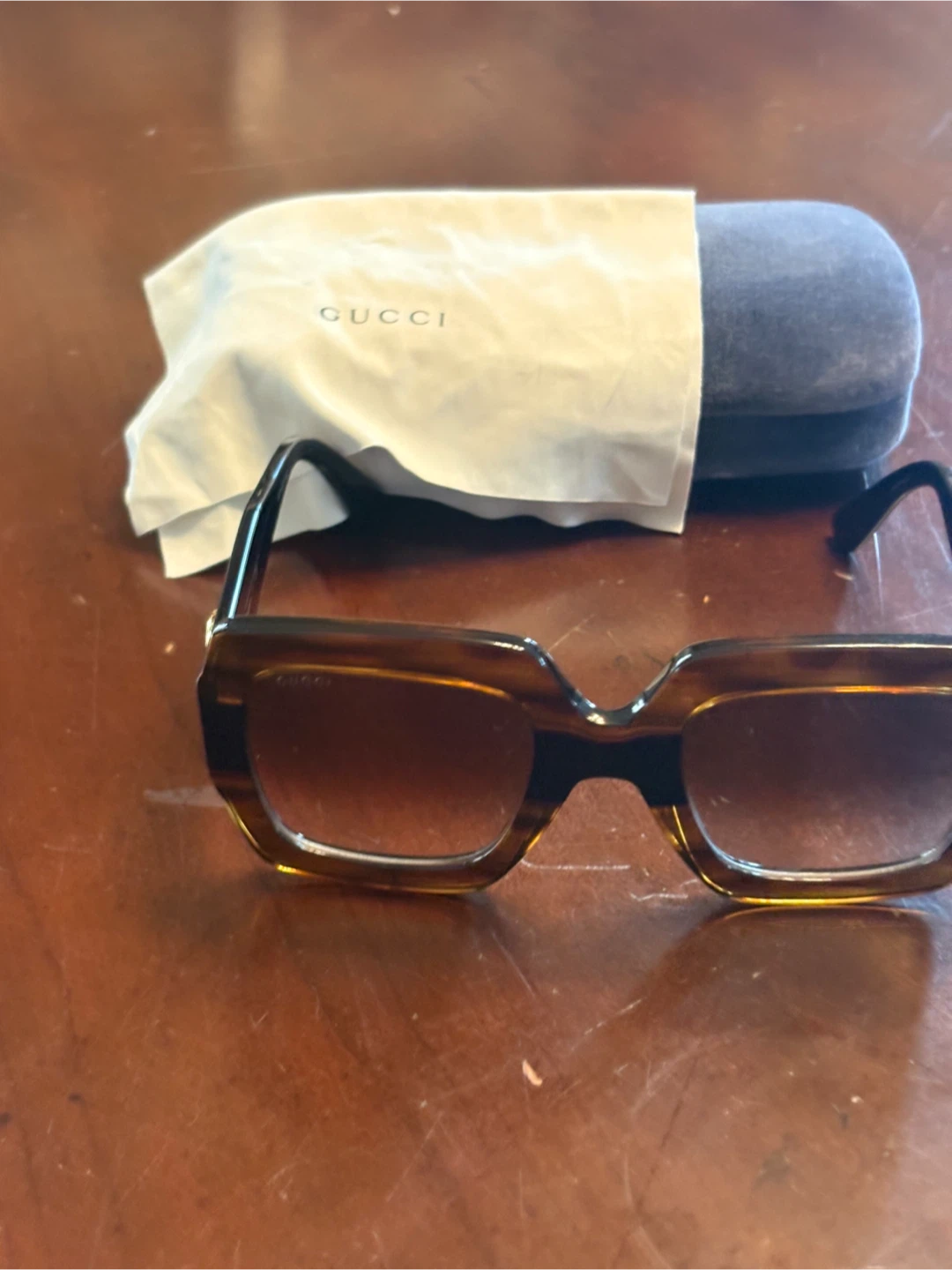 Gucci Tortoiseshell Sunglasses with Case - photo 3