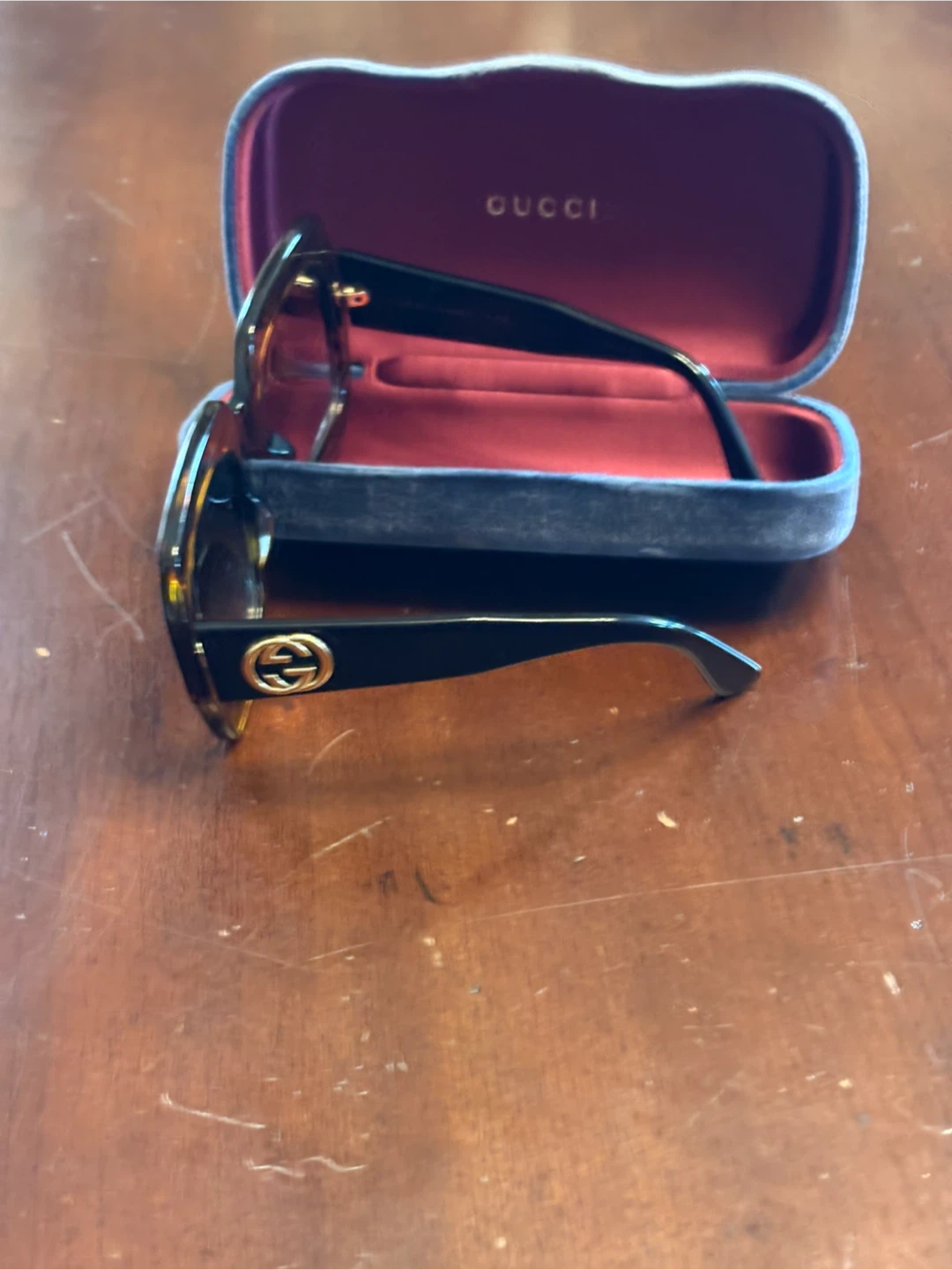 Gucci Tortoiseshell Sunglasses with Case - photo 4