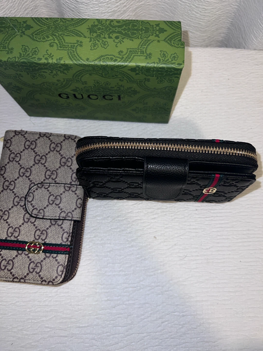Two Gucci Card Holder Wallets - photo 3