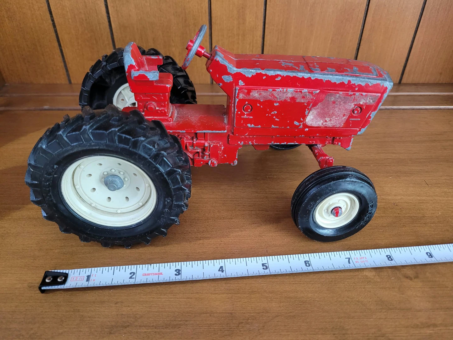 Vintage Ertl Red Toy Tractor - photo 4